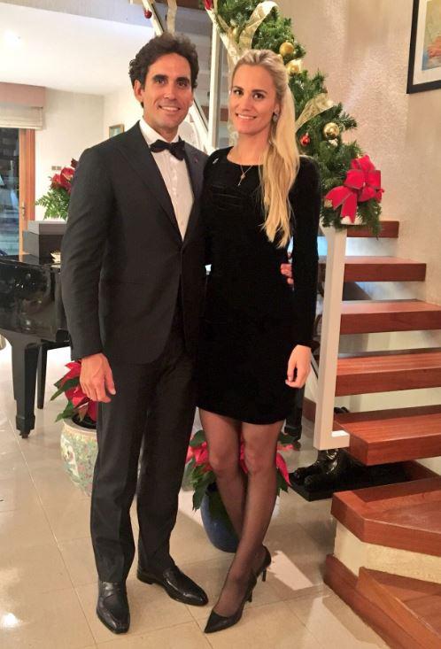 Rafa and Sofia look smart in this New Years Eve snap