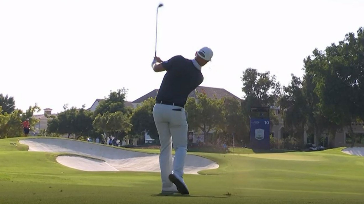 DP World Tour Championship: Fan shouts on Paul Waring's downswing!,