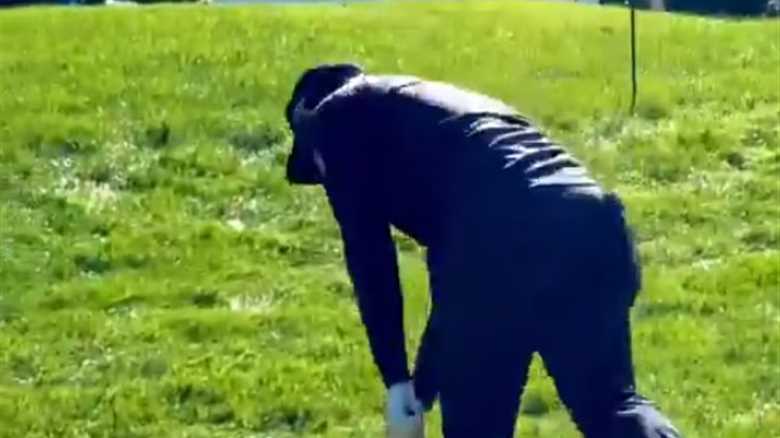 ‘Should be DQ’d’ – Golfer Adam Hadwin suffers worst club smash backfire in history in embarrassing moment at Valspar