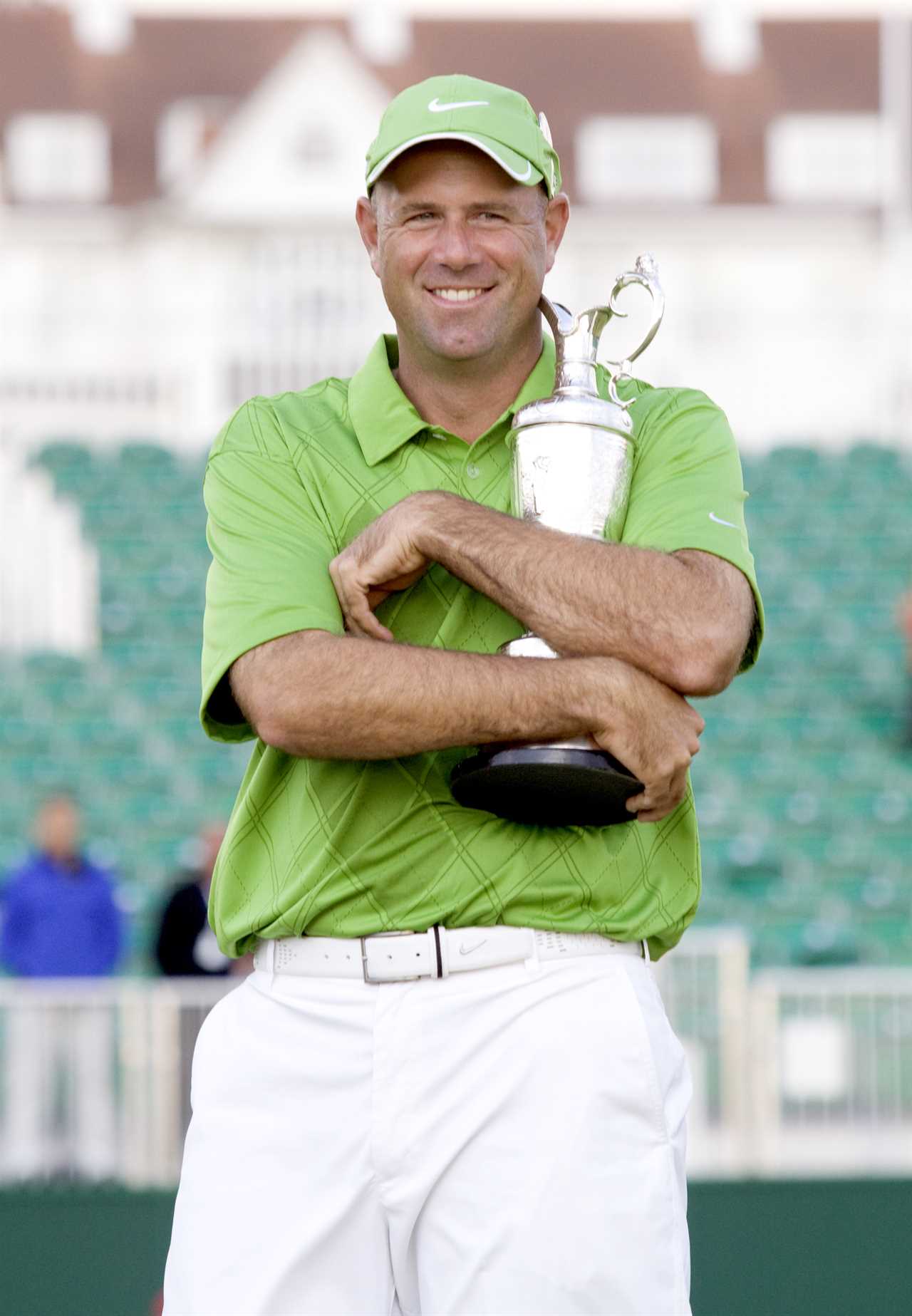 Stewart Cink holding the Claret Jug after winning the 2009 Open Championship.
