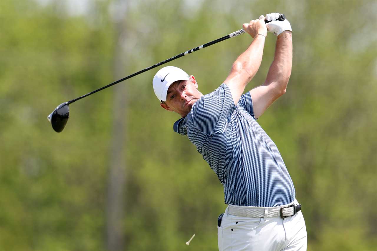 Rory McIlroy golfing.