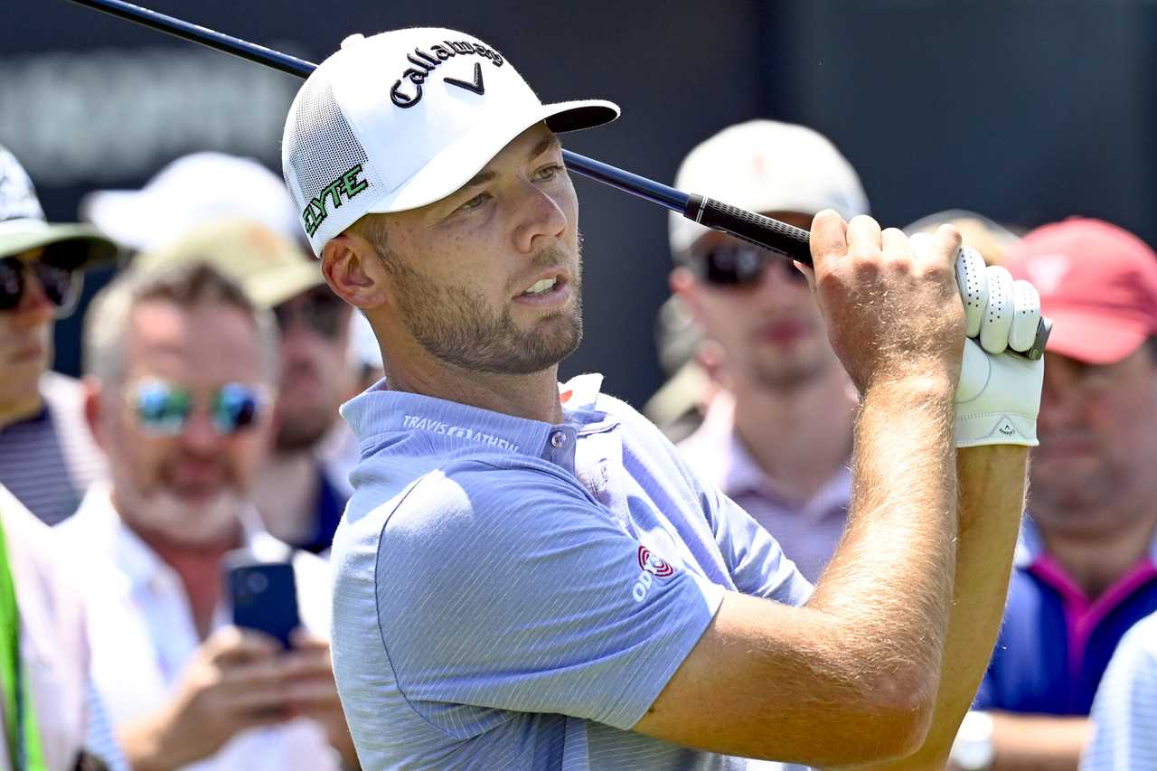 Sam Burns teeing off at the U.S. Open.