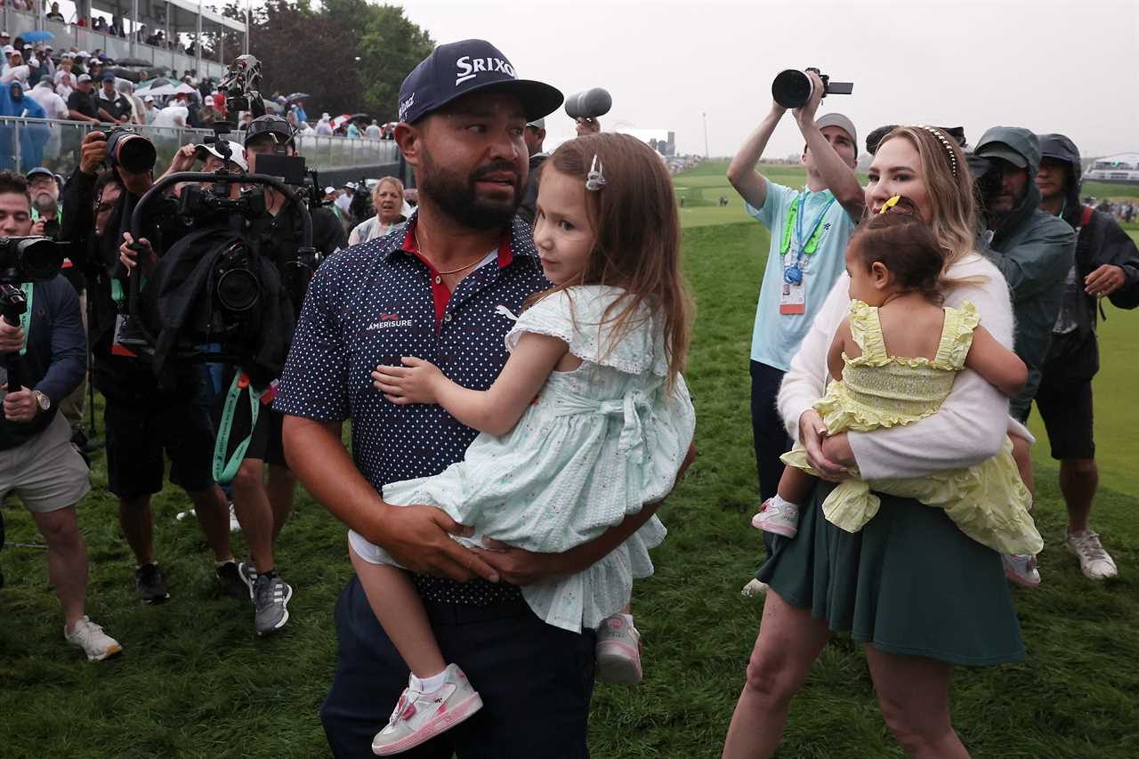 JJ Spaun celebrates his U.S. Open win with his family.