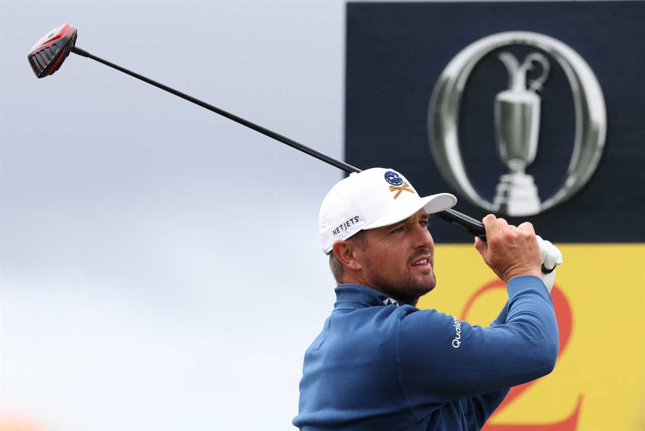 Bryson DeChambeau golfing.