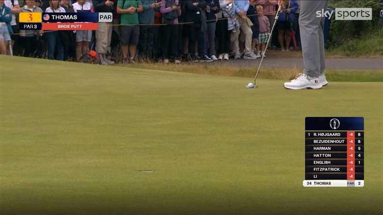 Justin Thomas tries casting a spell on golf ball in desperate attempt to nail birdie putt at The Open