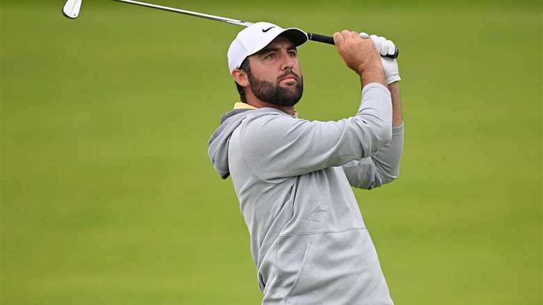 Scottie Scheffler praised for ‘wonderful’ classy gesture as he walked down the 18th with Shane Lowry at The Open